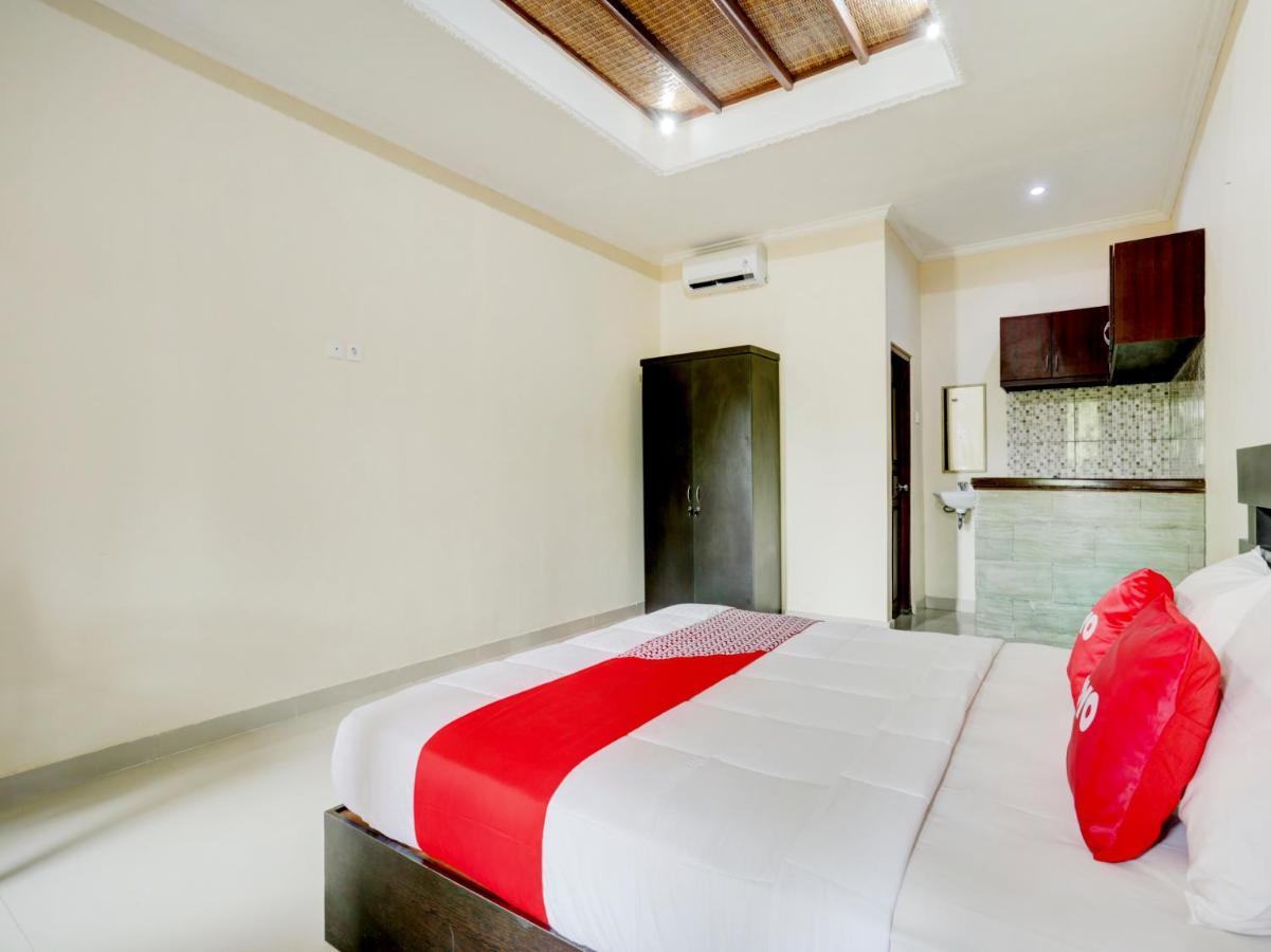 Oyo 90711 Blembong Homestay Jimbaran  Exterior photo