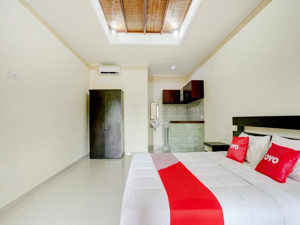 Oyo 90711 Blembong Homestay Jimbaran  Exterior photo